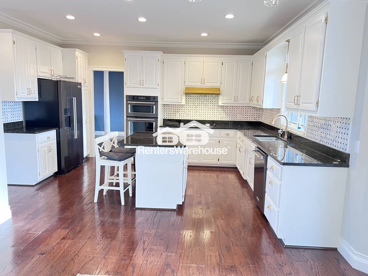 Building Photo - 10171 Bridgewater Ct