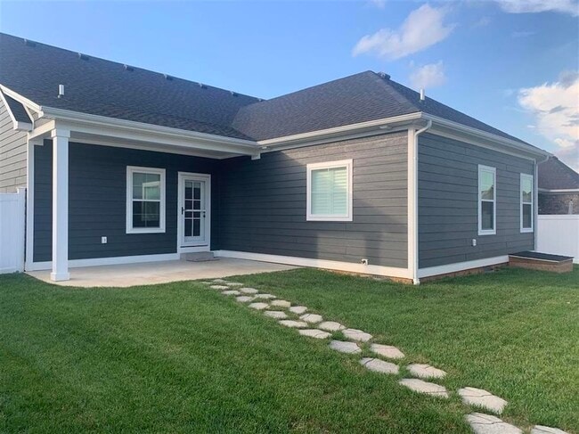 Building Photo - 4187 Beechwood Ln