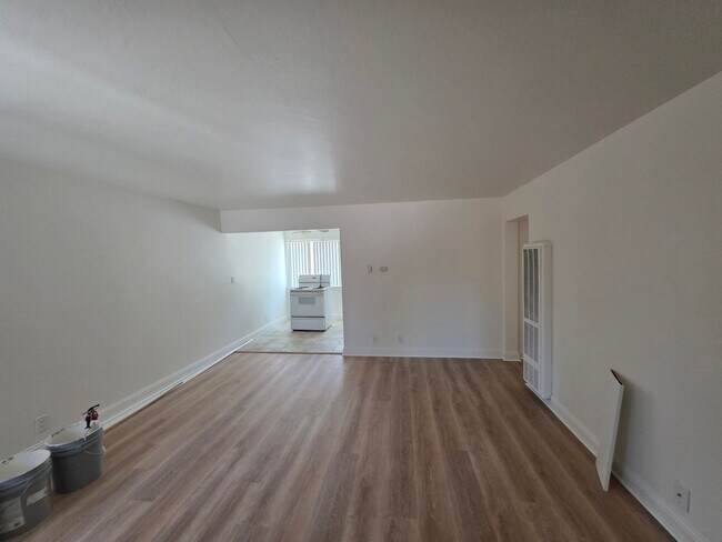 Building Photo - Discover 3528-3538 Agate in Santa Clara Open House Sunday August 2nd from 12noon-3pm