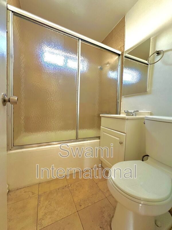 Building Photo - 119 E N St