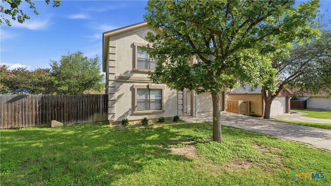 Building Photo - 7338 Raintree Forest