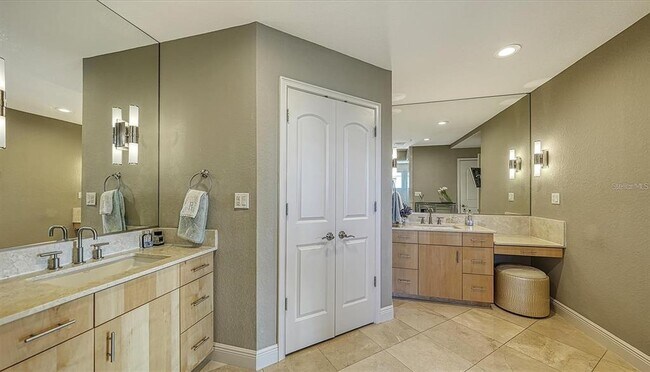 Building Photo - 650 Golden Gate Point