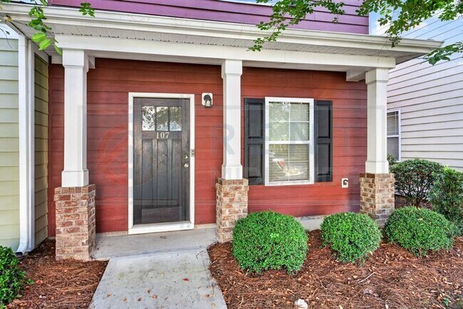 Building Photo - Townhouse in Hampton Forest