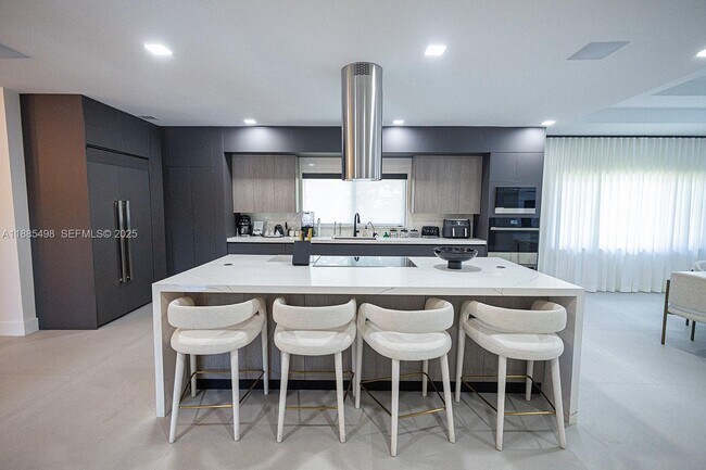 Building Photo - Southwest 89th Place, Miami, FL 33176 - 6 BR 4 BA single-family home