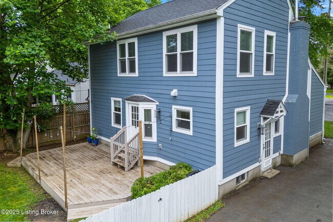 Building Photo - 121 N Hubbards Ln