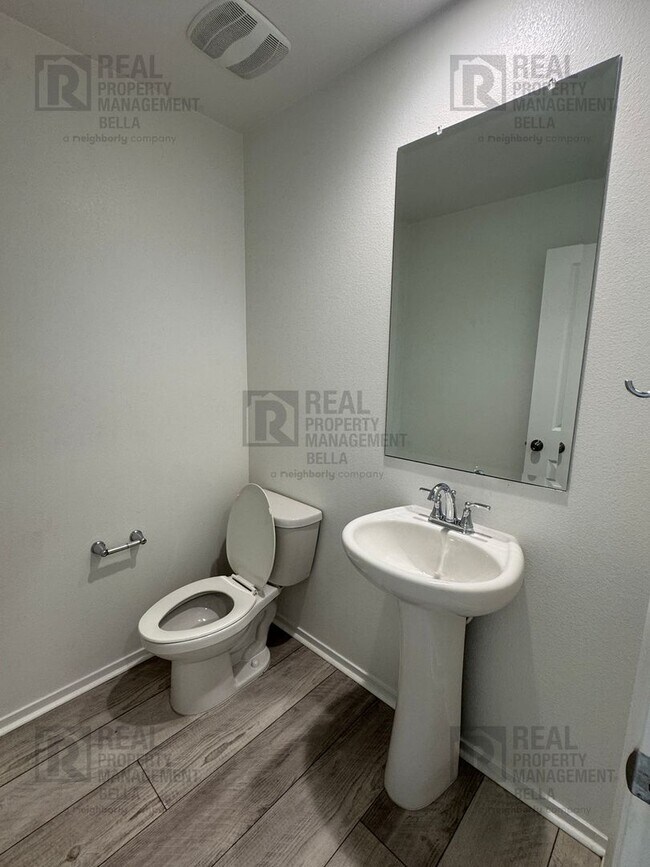 Building Photo - Gated Canyon Hills Gem – 3 Bedrooms, 2.5 B...