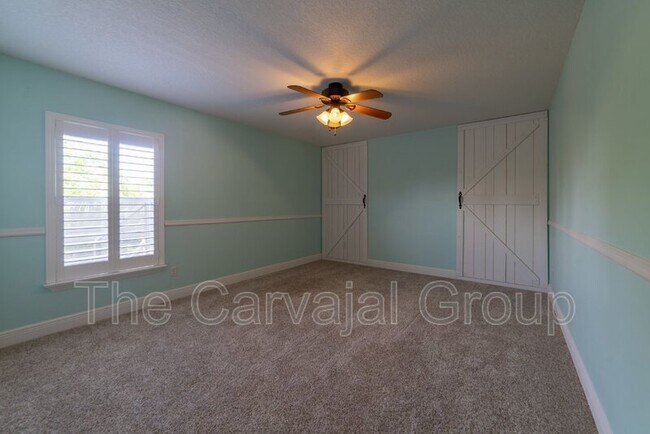 Building Photo - 1432 Bella Coola Dr