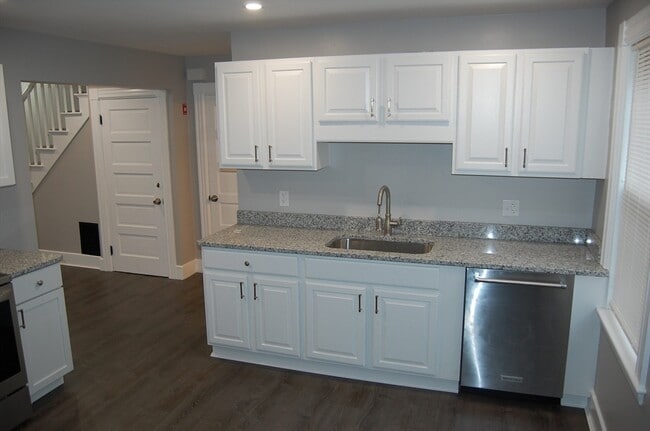 Building Photo - 159 East St