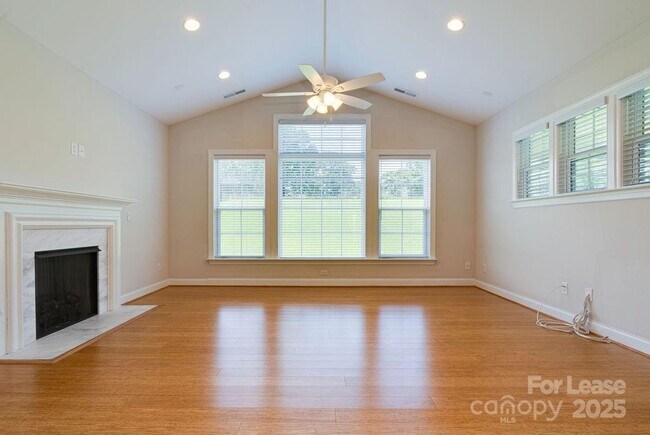 Building Photo - 6607 Wildbrook Dr