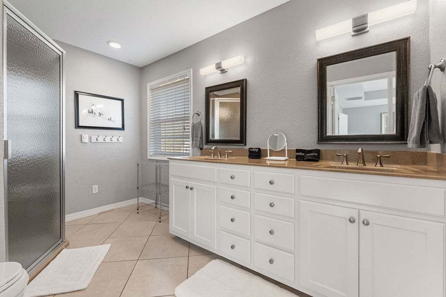 Building Photo - 403 Willington Ln