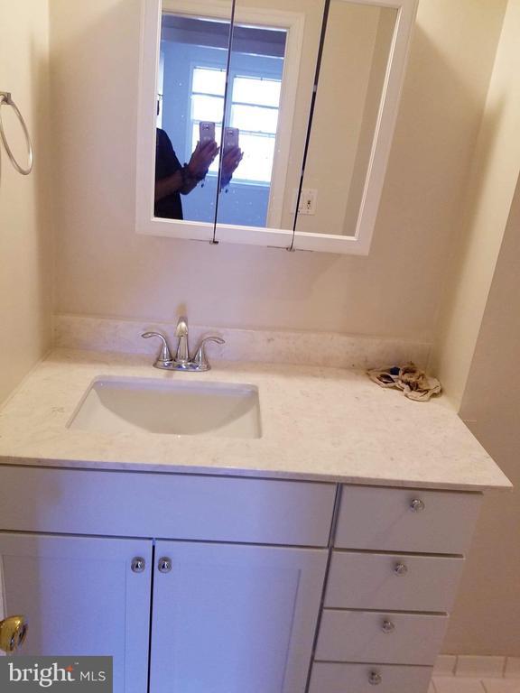 Building Photo - 150 Gold Kettle Dr