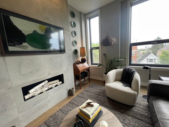 Building Photo - 2848 N Damen Ave