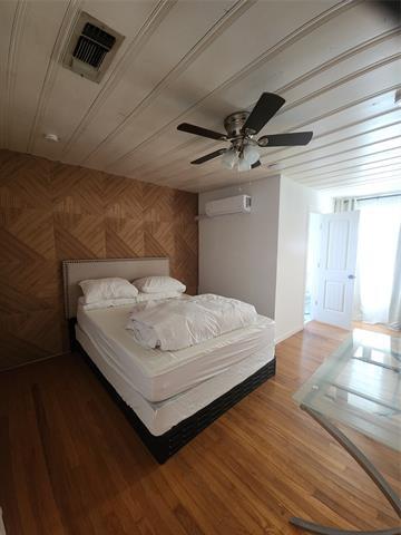 Building Photo - 440 S Main St