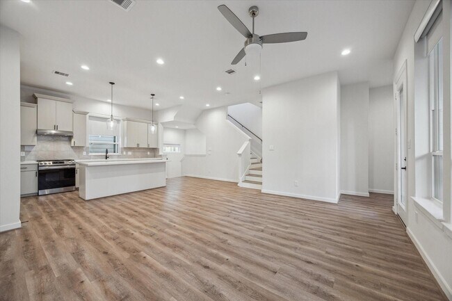 Building Photo - 1603 Patterson St
