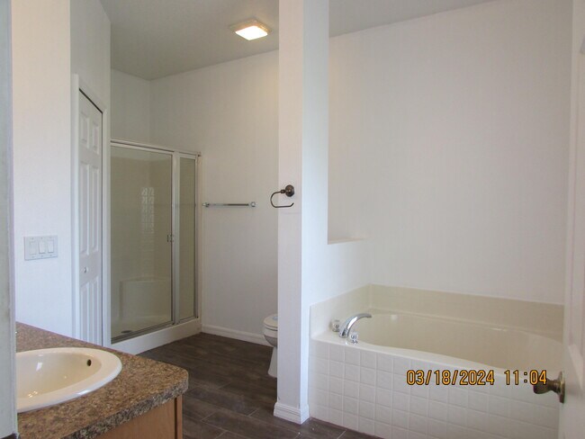 Building Photo - 2089 Maeve Cir