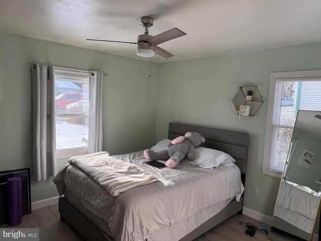 Building Photo - 27 Middleton Ln