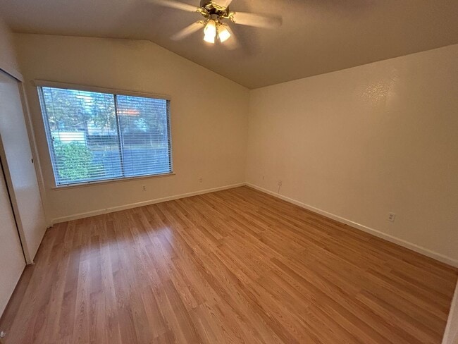 Building Photo - REDUCED!!!