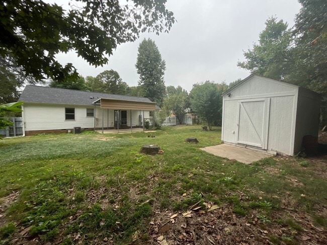 Building Photo - Move-in Ready Home Located in The Four Sea...