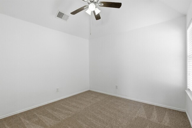 Building Photo - 3221 Corning Dr