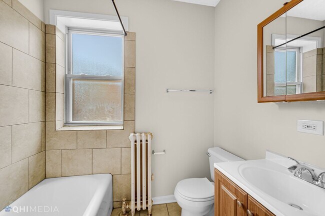 Building Photo - 1 Bed 1 Bath in Cicero