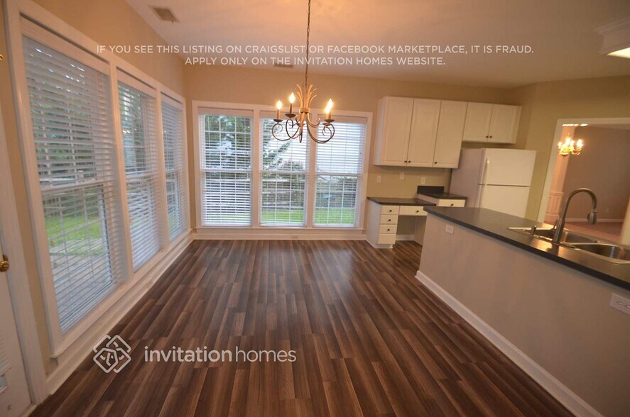 Building Photo - 6018 Swanston Dr