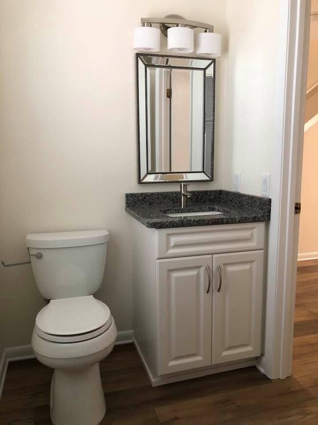 Building Photo - 2809 SE 17th St