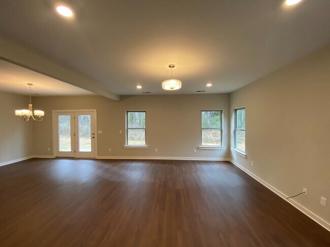 Building Photo - 4 Bedroom Home for Rent in Pinson, AL! Available NOW!