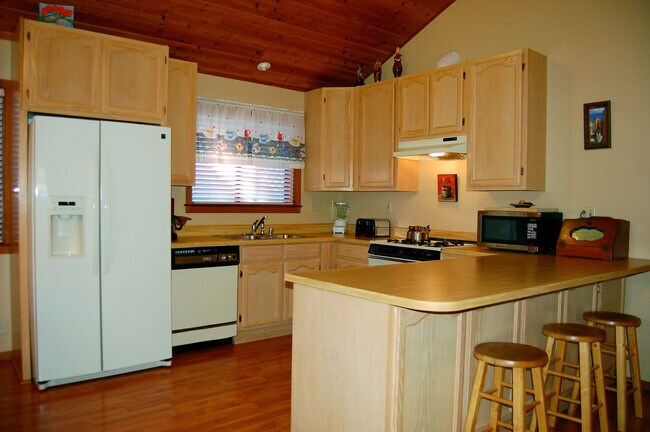 Building Photo - 2582 Chilnualna Ave