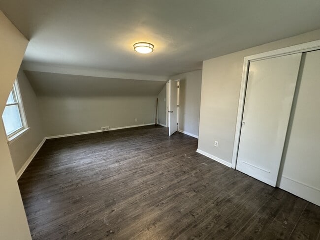 Building Photo - 18801 Invermere Ave