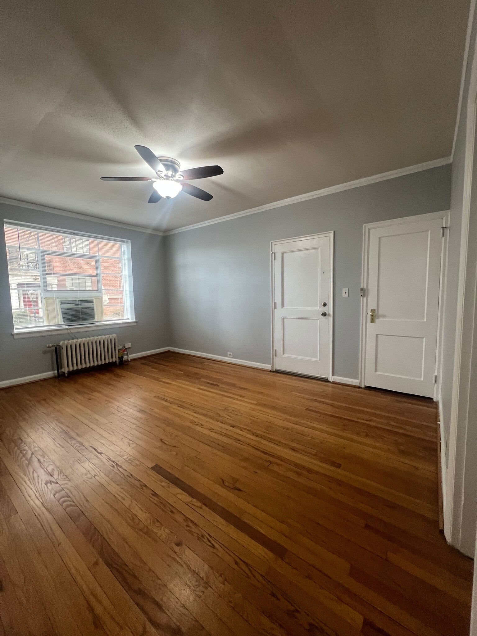 Building Photo - 1217 N Main St