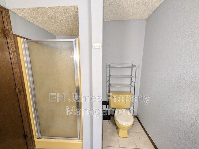 Building Photo - 7325 S Canton Ave