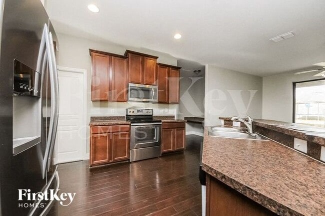 Building Photo - 4705 Blackthorn Cir