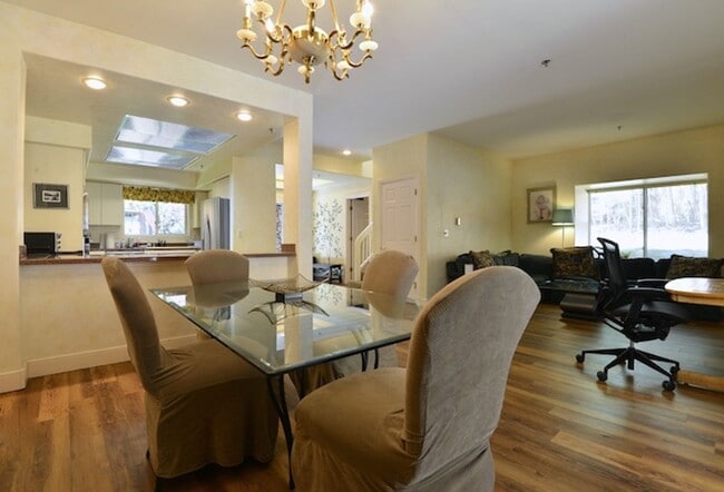 Building Photo - Incline Village: Condo - 2 Bedrooms, 2.5 Bathrooms, 1 Car Garage, Low Elevation, Walk to Lake.