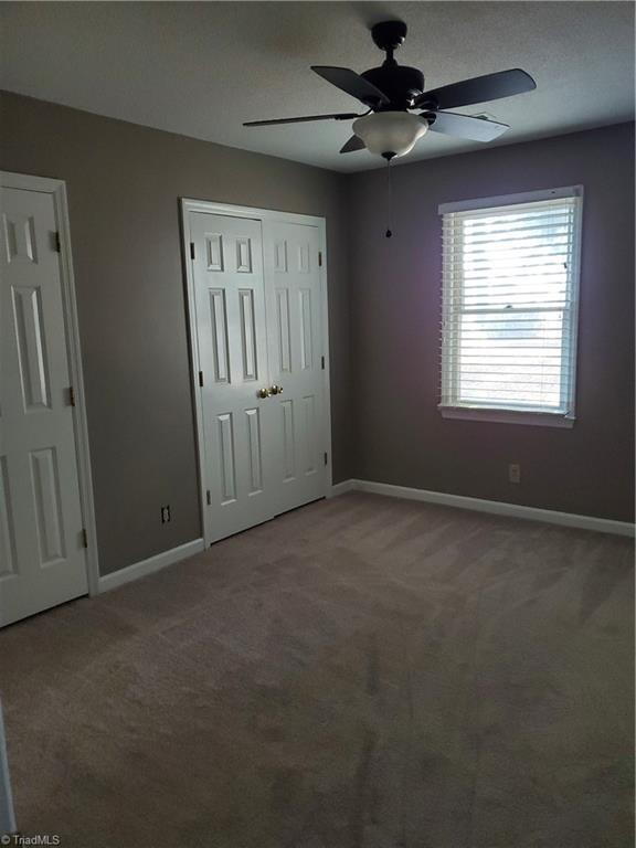 Building Photo - "Modern Comfort Awaits: Spacious 2-Bed, 2-...