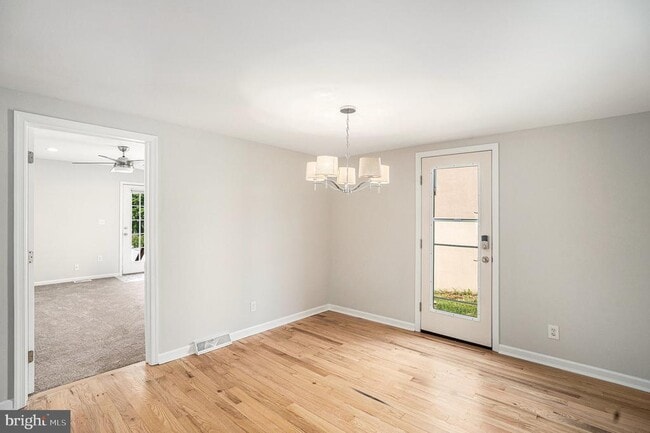 Building Photo - 235 Roberts Ave