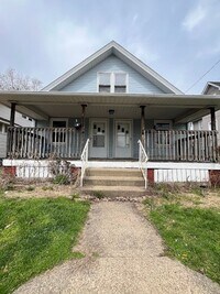 Building Photo - 803 21st St NW