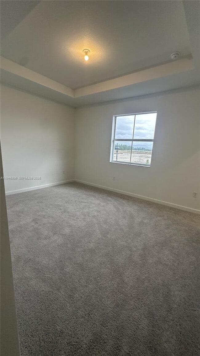 Building Photo - 2713 SE 26th Rd