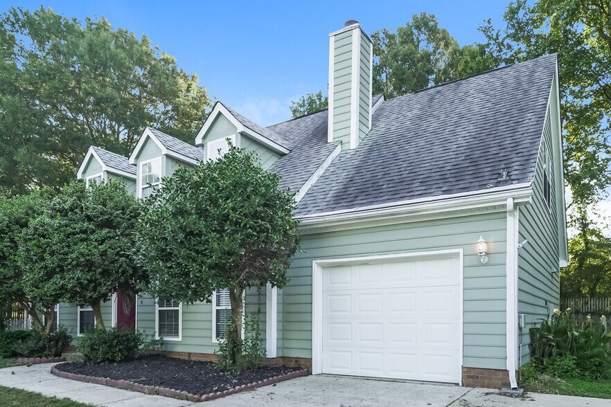 Building Photo - 9000 Oren Thompson Rd