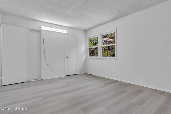 Building Photo - 173 Stowe St