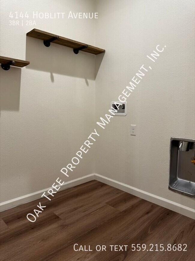 Building Photo - 4144 Hoblitt Ave