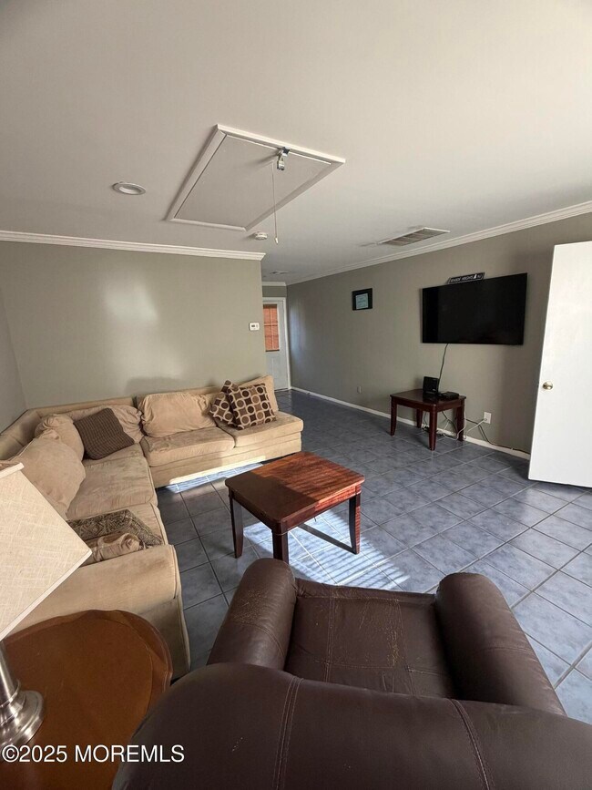 Building Photo - 60 Sherman Ave