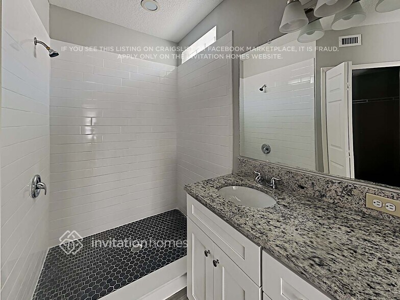 Building Photo - 6266 Crickethollow Dr