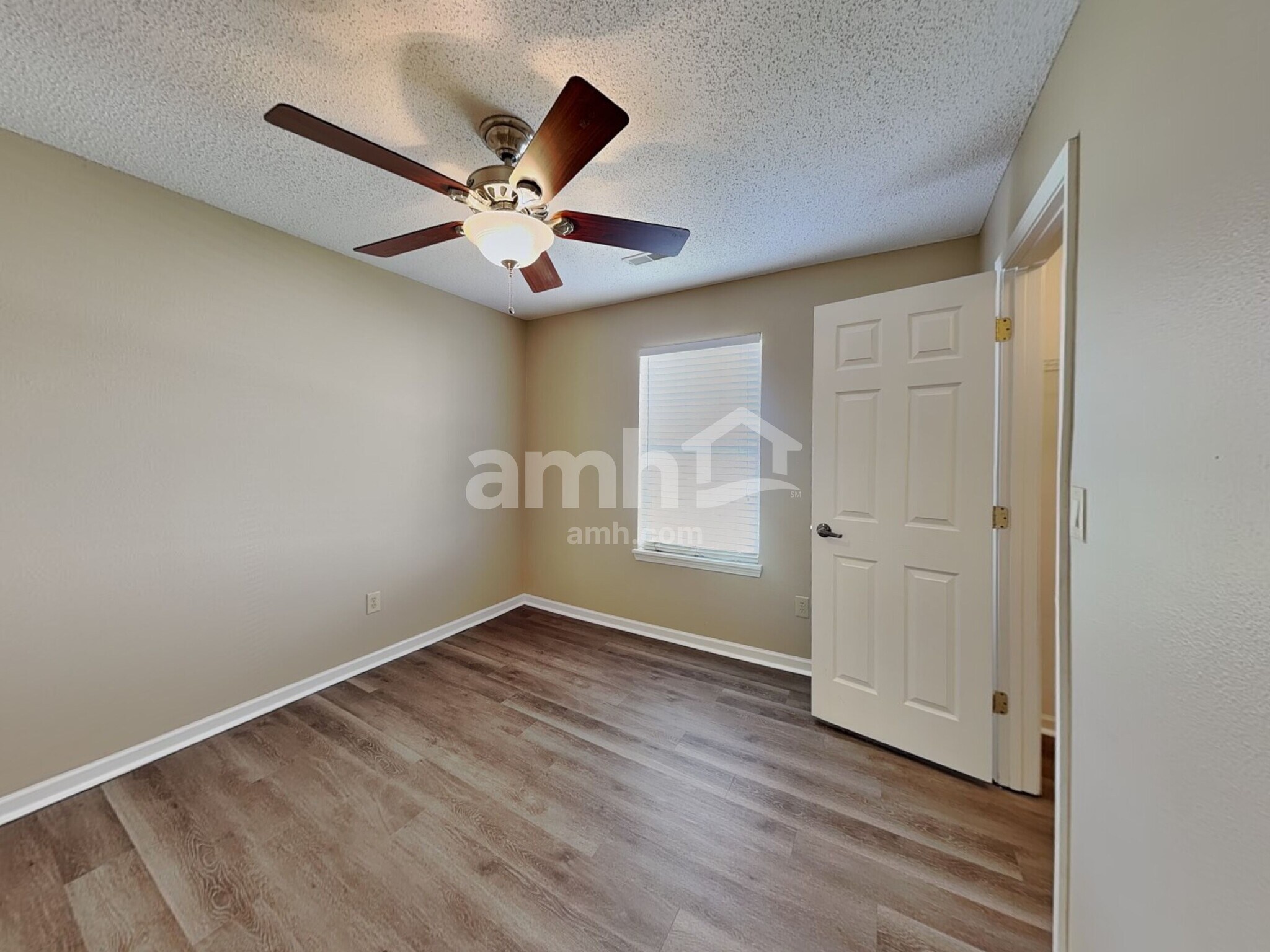 Building Photo - 1830 Eastfork Dr