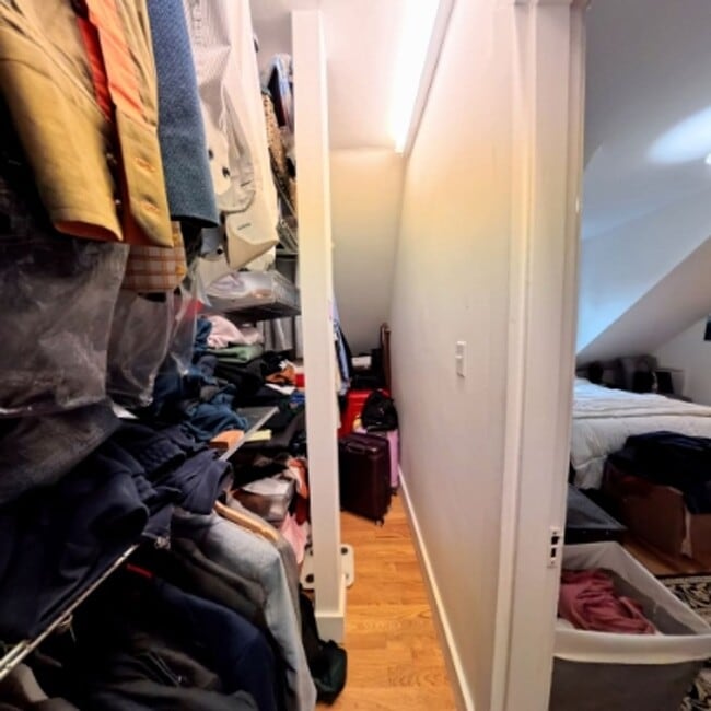 Building Photo - Large Unit in brookline Village, In-Unit Washer and Dryer, One Parking Space is Included