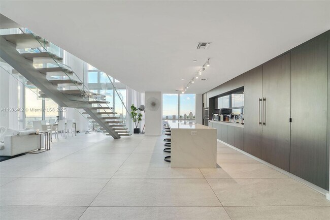 Building Photo - 851 NE 1st Ave