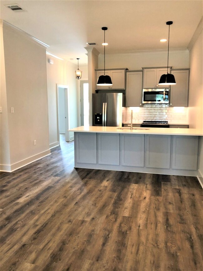 Building Photo - 2 Bedroom NEW Construction off Old Jeffers...