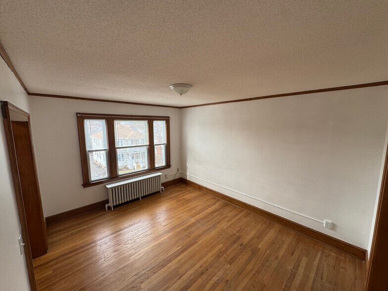 Living room - 34 Nesbit Ave