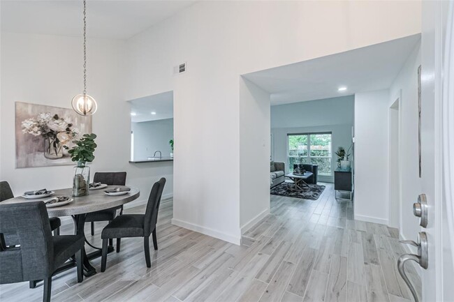 Building Photo - 2314 Silver Sage Dr