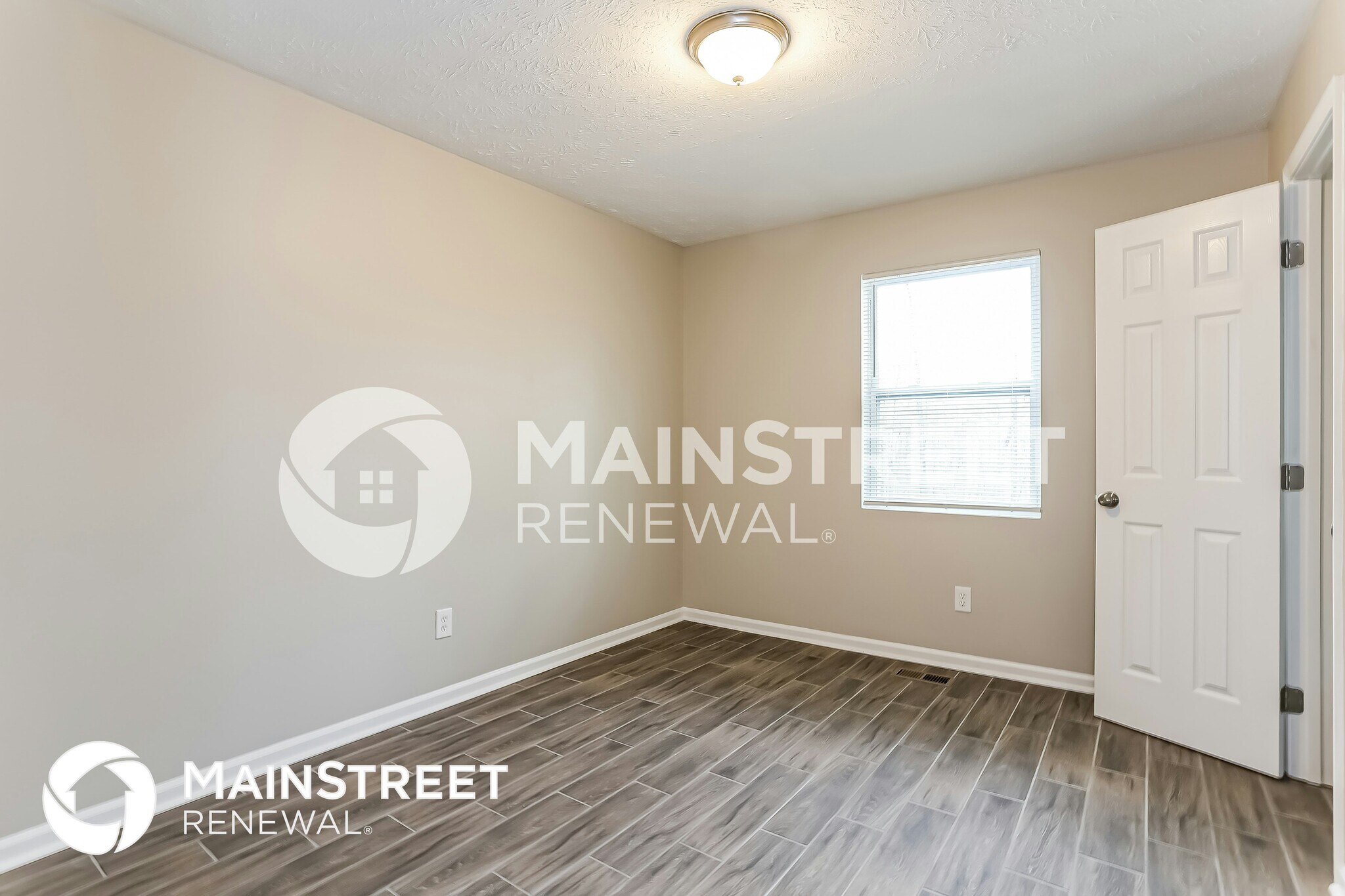 Building Photo - 8905 Daer Water Dr