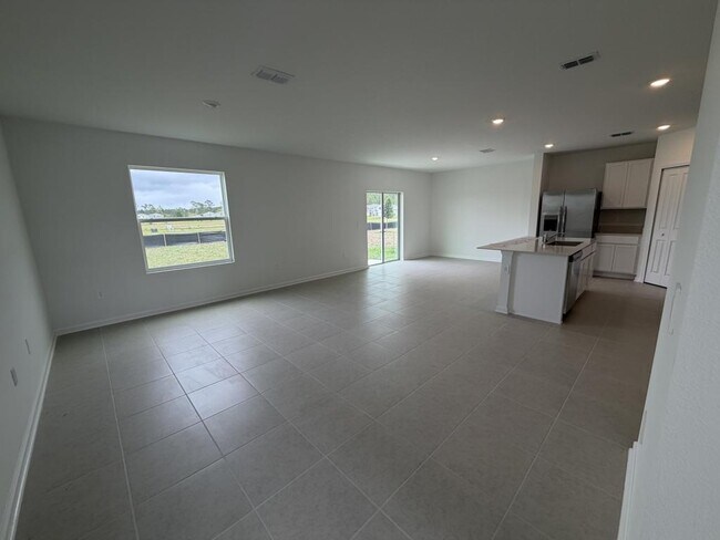 Building Photo - 2510 Hallow Gdn Rd